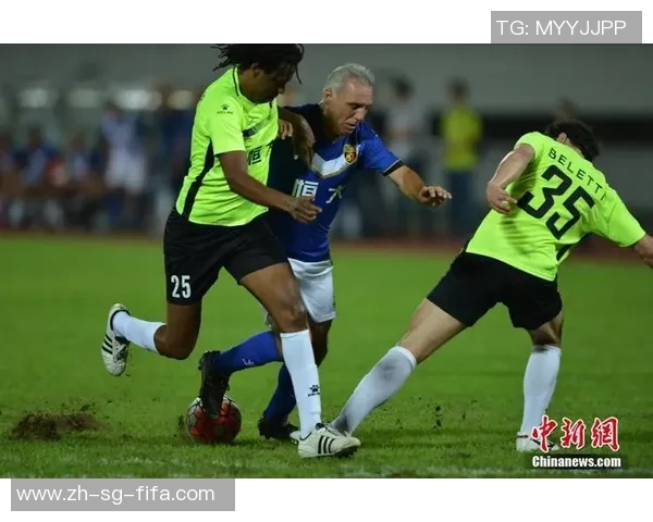 实况足球2013汉化版全攻略体验最真实的足球盛宴与精彩赛事分析 实况足球2013汉化版全攻略体验最真实的足球盛宴与精彩赛事分析